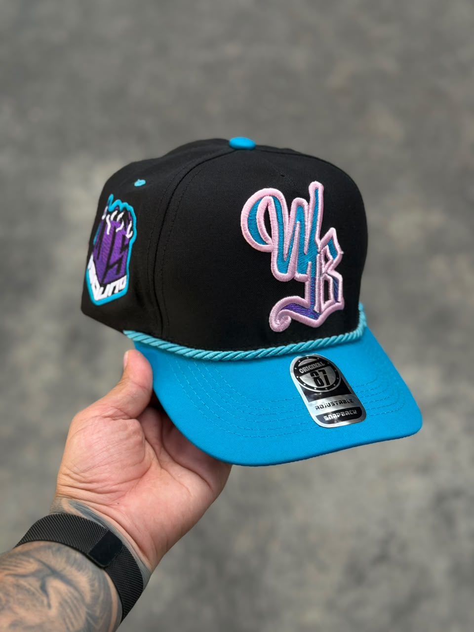 Westcol x Blessd WB Negra y Cyan